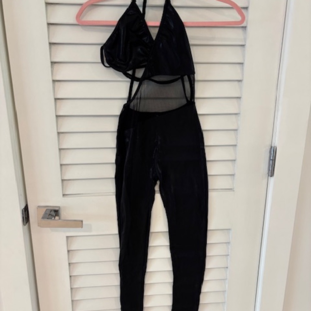 Dance or Halloween Costume - Adult MED - Black Shiny Leotard